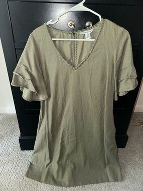 Tommy Bahama Olive V-Neck Ruffle Sleeve Tunic